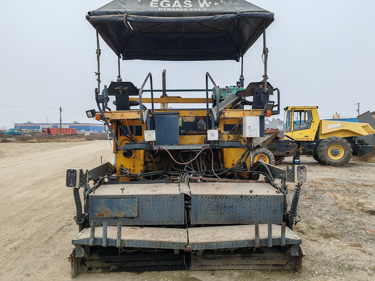 Dynapac F14C - Rozstřikovač živic: obrázek 4 Dynapac F14C - Rozstřikovač živic: obrázek 4