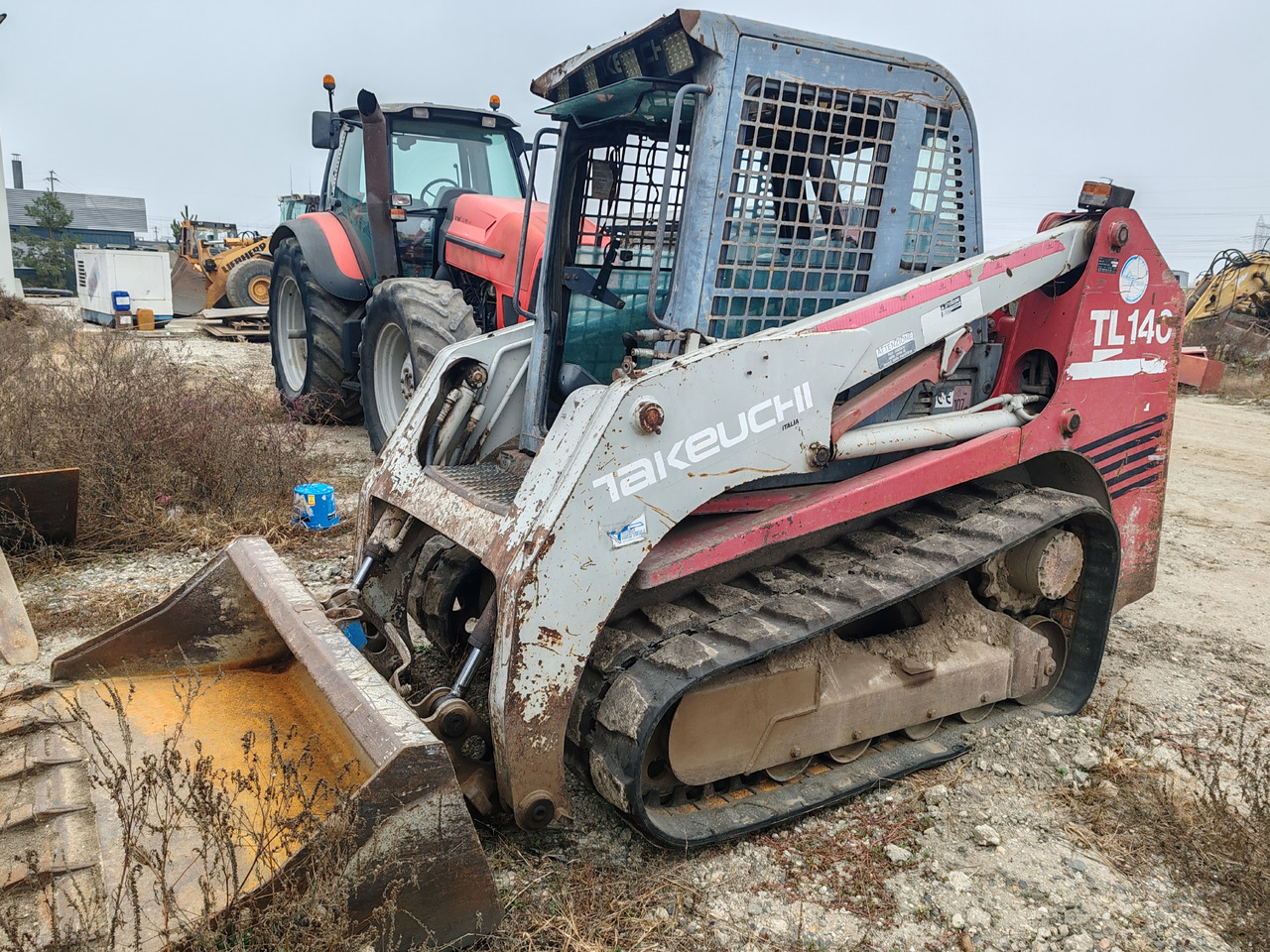 Takeuchi TL140 - Smykem řízený nakladač pásový: obrázek 1 Takeuchi TL140 - Smykem řízený nakladač pásový: obrázek 1
