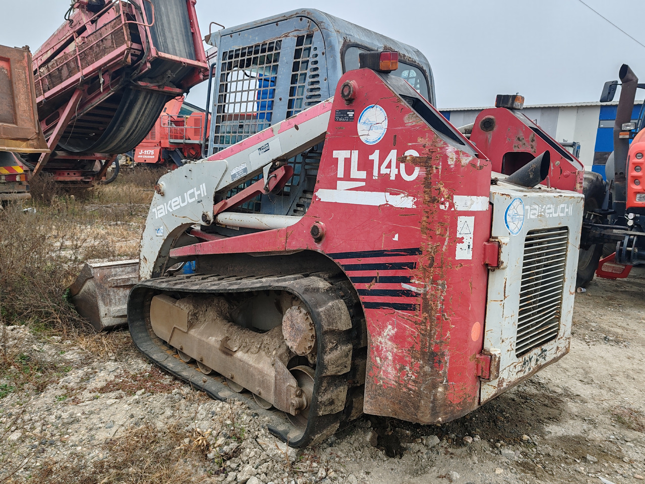 Takeuchi TL140 - Smykem řízený nakladač pásový: obrázek 5 Takeuchi TL140 - Smykem řízený nakladač pásový: obrázek 5