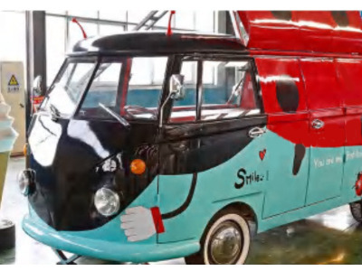 Deli Star Trailer Retro Minivan Fliptop 4300 Electric - EU standards - Prodejní přívěs: obrázek 1 Deli Star Trailer Retro Minivan Fliptop 4300 Electric - EU standards - Prodejní přívěs: obrázek 1