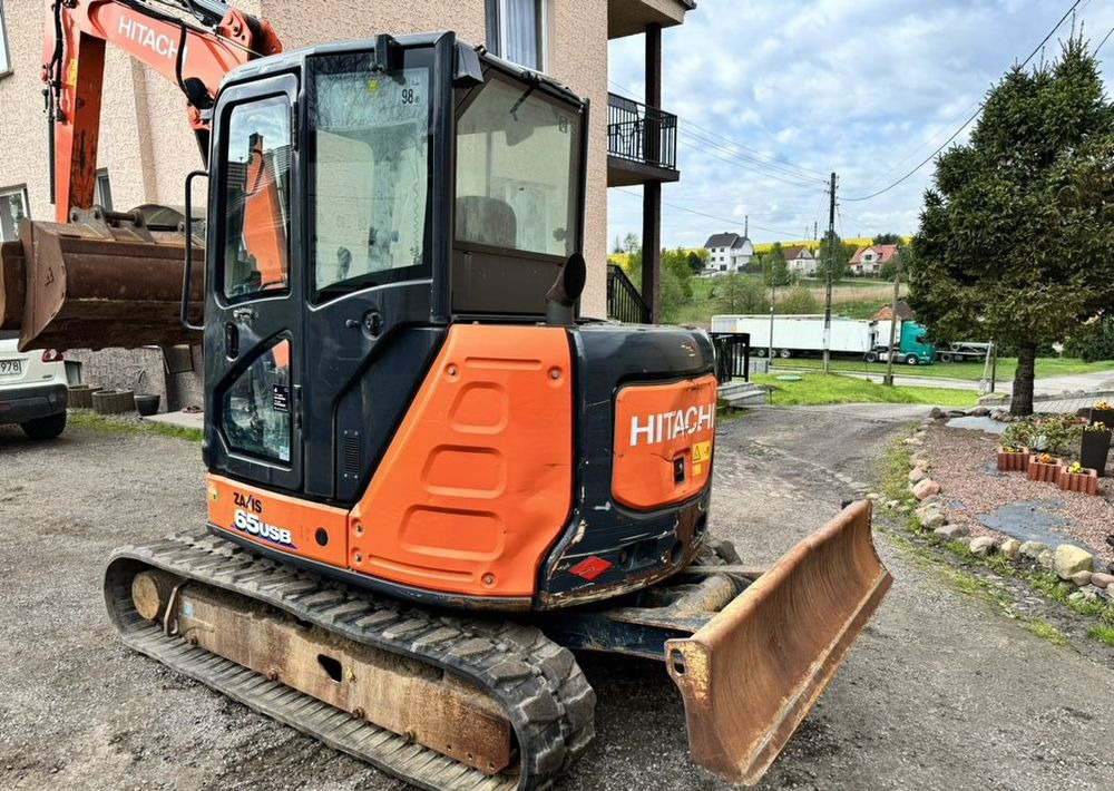 Hitachi ZX65USB-6 CLR - Pásové rýpadlo: obrázek 3 Hitachi ZX65USB-6 CLR - Pásové rýpadlo: obrázek 3
