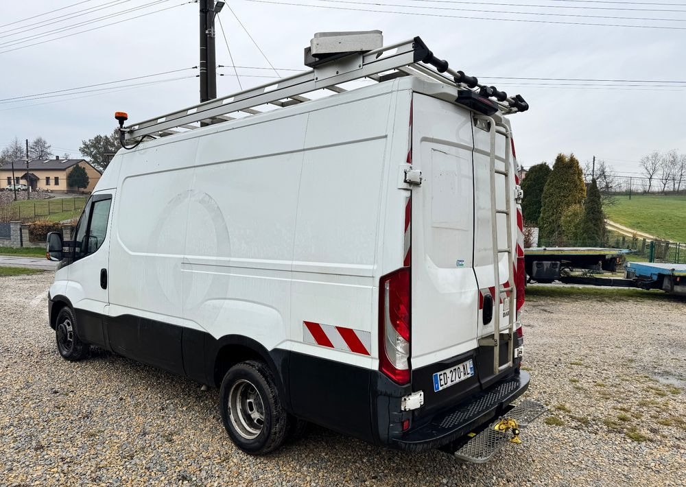Iveco 35C21 - Furgon: obrázek 3 Iveco 35C21 - Furgon: obrázek 3