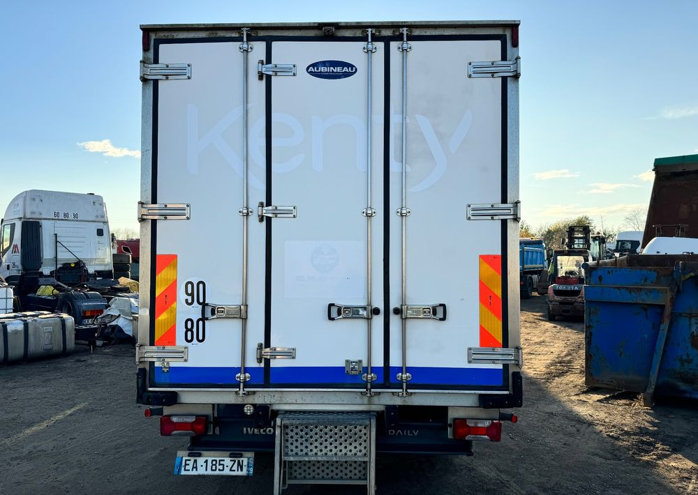 Iveco 70-170 - Chladírenský nákladní automobil: obrázek 4 Iveco 70-170 - Chladírenský nákladní automobil: obrázek 4