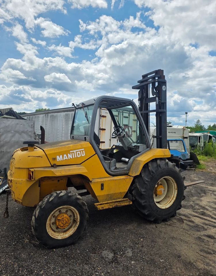 Manitou M26.4 Terenowy 4x4 5,5m - Vysokozdvižný vozík terénní: obrázek 5 Manitou M26.4 Terenowy 4x4 5,5m - Vysokozdvižný vozík terénní: obrázek 5