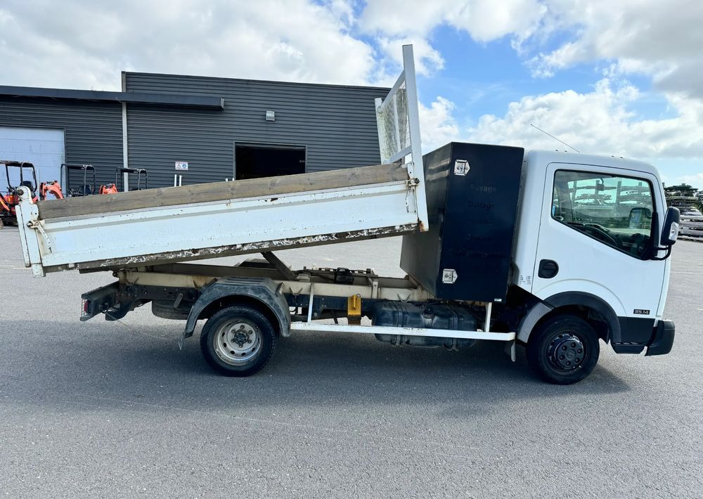 Nissan NT400 - Sklápěč: obrázek 5 Nissan NT400 - Sklápěč: obrázek 5