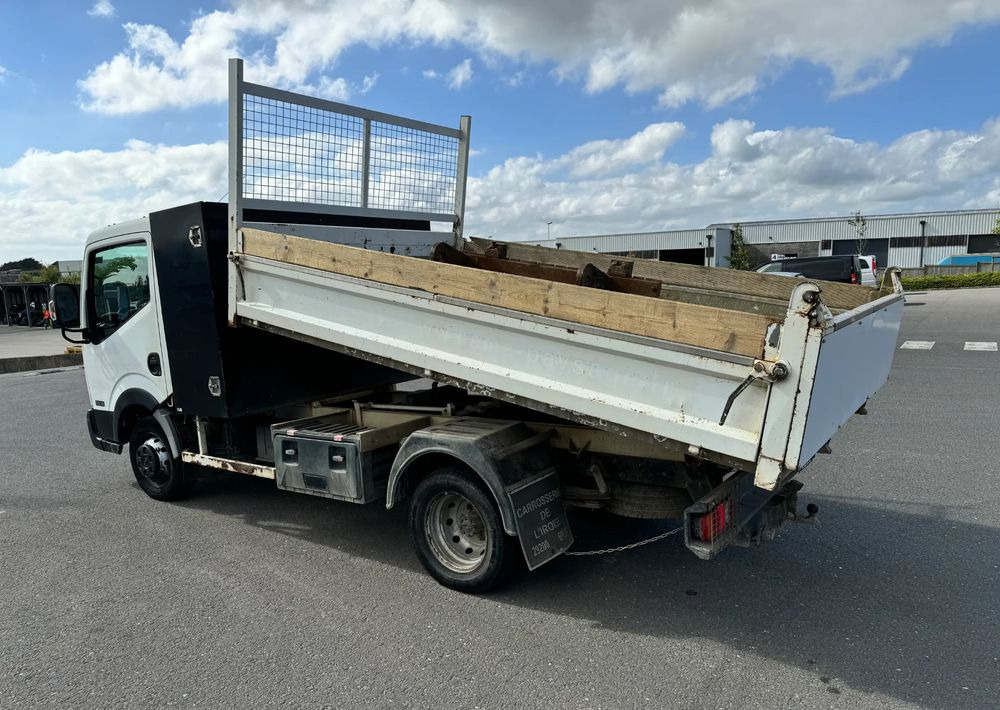 Nissan NT400 - Sklápěč: obrázek 3 Nissan NT400 - Sklápěč: obrázek 3