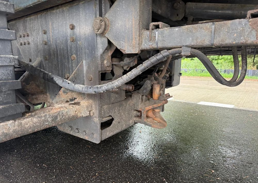Scania R380 PD Autopomoc Specialny tacho na tarczki wciągarka - Odtahovka: obrázek 4 Scania R380 PD Autopomoc Specialny tacho na tarczki wciągarka - Odtahovka: obrázek 4