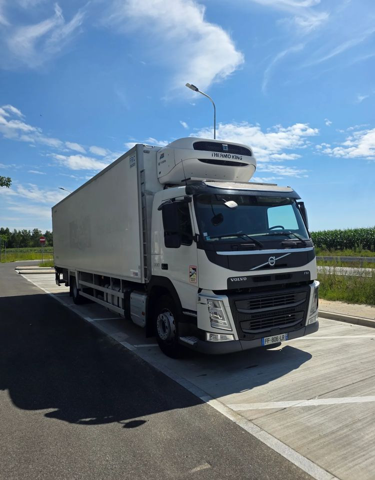 Volvo FM 330 D 11 EURO 6-D - Chladírenský nákladní automobil: obrázek 3 Volvo FM 330 D 11 EURO 6-D - Chladírenský nákladní automobil: obrázek 3