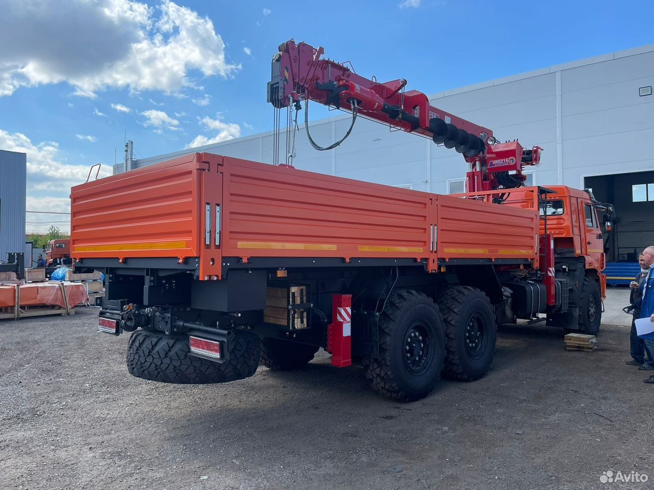 КАМАЗ 43118-50 - Podvozek s kabinou, Auto s hydraulickou rukou: obrázek 2 КАМАЗ 43118-50 - Podvozek s kabinou, Auto s hydraulickou rukou: obrázek 2