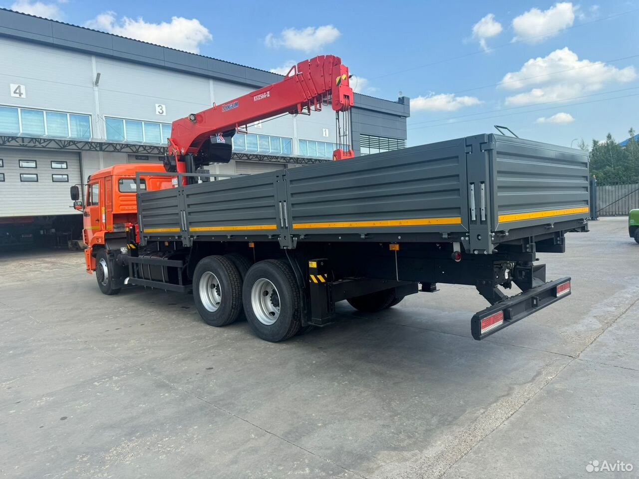 КАМАЗ 65115 - Podvozek s kabinou, Auto s hydraulickou rukou: obrázek 3 КАМАЗ 65115 - Podvozek s kabinou, Auto s hydraulickou rukou: obrázek 3