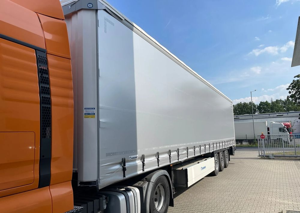 Krone SD - Plachtový návěs: obrázek 5 Krone SD - Plachtový návěs: obrázek 5