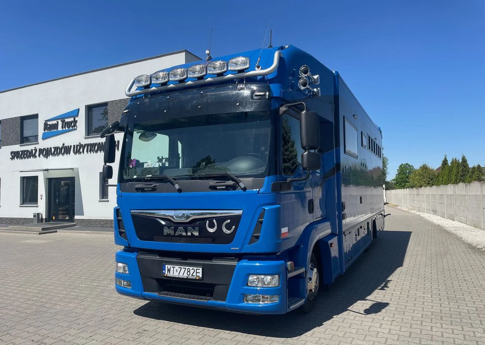 MAN TGL 12.250/ KONIOWÓZ- ROELOFSEN/ 4 KONIE/ - Auto na přepravu koní: obrázek 1 MAN TGL 12.250/ KONIOWÓZ- ROELOFSEN/ 4 KONIE/ - Auto na přepravu koní: obrázek 1