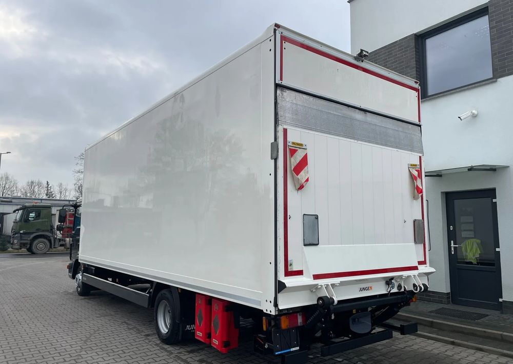 MAN TGL 12.250, KONTENER 7,3m ( 18 europalet ) - Skříňový nákladní auto: obrázek 5 MAN TGL 12.250, KONTENER 7,3m ( 18 europalet ) - Skříňový nákladní auto: obrázek 5