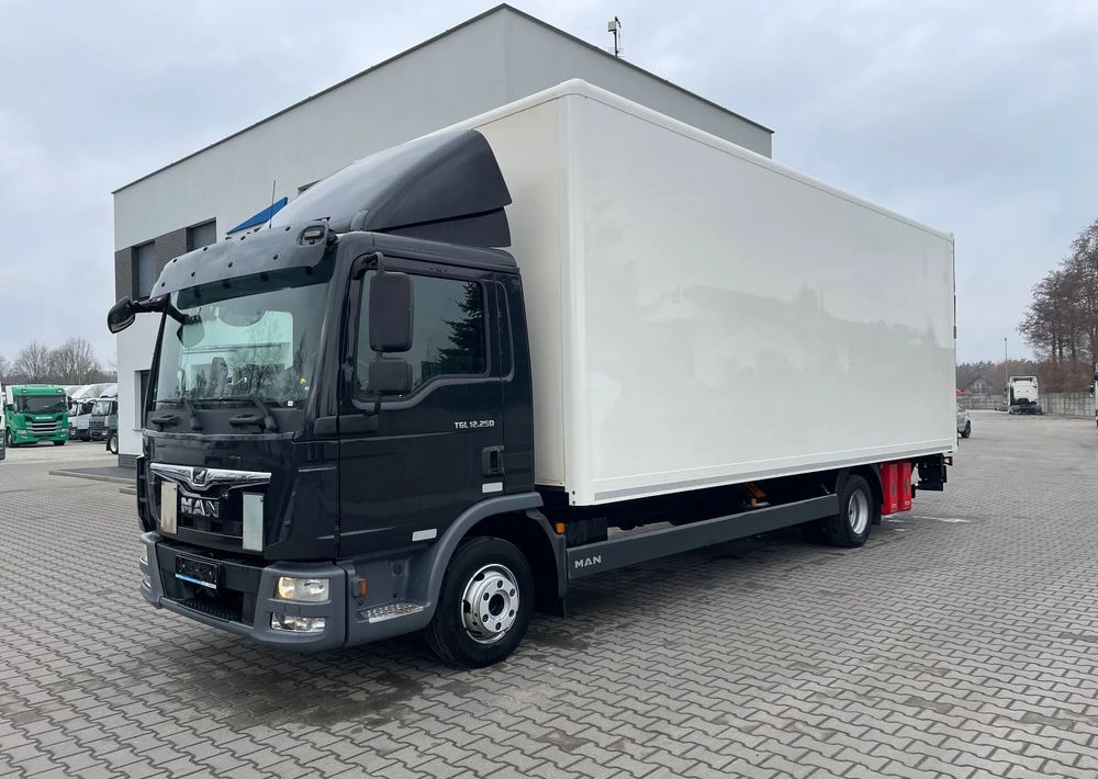 MAN TGL 12.250, KONTENER 7,3m ( 18 europalet ) - Skříňový nákladní auto: obrázek 3 MAN TGL 12.250, KONTENER 7,3m ( 18 europalet ) - Skříňový nákladní auto: obrázek 3