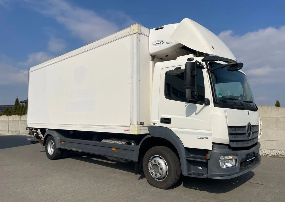 Mercedes-Benz ATEGO 1223/ CHŁODNIA/ 15 PALET - Chladírenský nákladní automobil: obrázek 4 Mercedes-Benz ATEGO 1223/ CHŁODNIA/ 15 PALET - Chladírenský nákladní automobil: obrázek 4