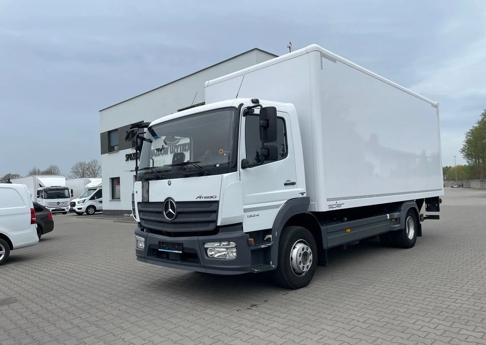 Mercedes-Benz ATEGO 1324, 15 EUROPALET, ŁADOWNOŚĆ 7,5 T - Skříňový nákladní auto: obrázek 4 Mercedes-Benz ATEGO 1324, 15 EUROPALET, ŁADOWNOŚĆ 7,5 T - Skříňový nákladní auto: obrázek 4
