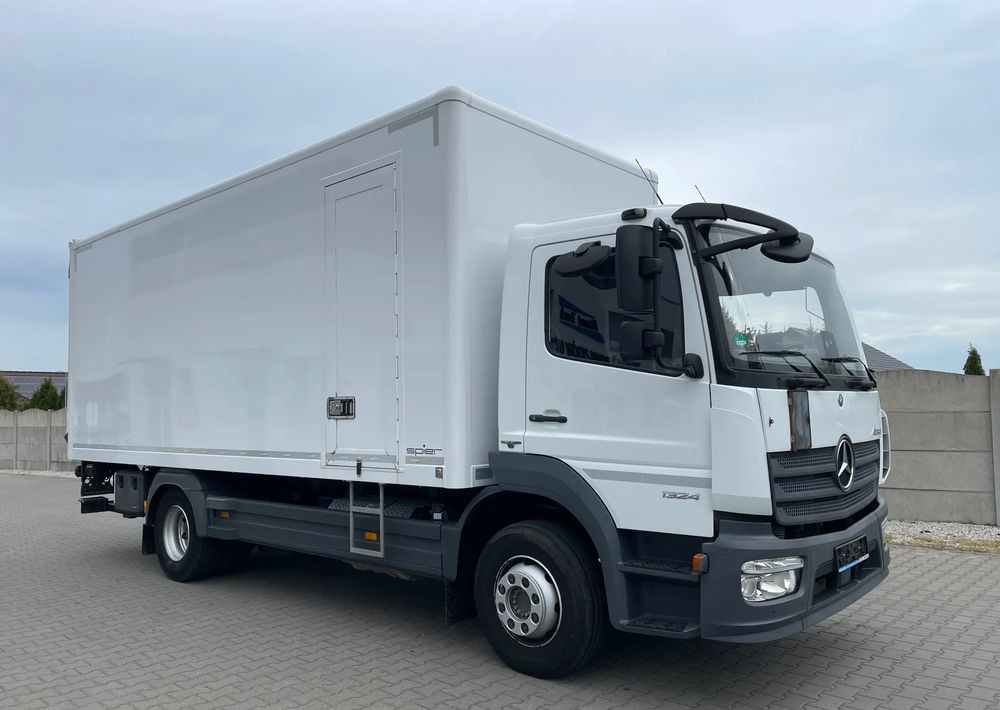 Mercedes-Benz ATEGO 1324, 15 EUROPALET, ŁADOWNOŚĆ 7,5 T - Skříňový nákladní auto: obrázek 2 Mercedes-Benz ATEGO 1324, 15 EUROPALET, ŁADOWNOŚĆ 7,5 T - Skříňový nákladní auto: obrázek 2