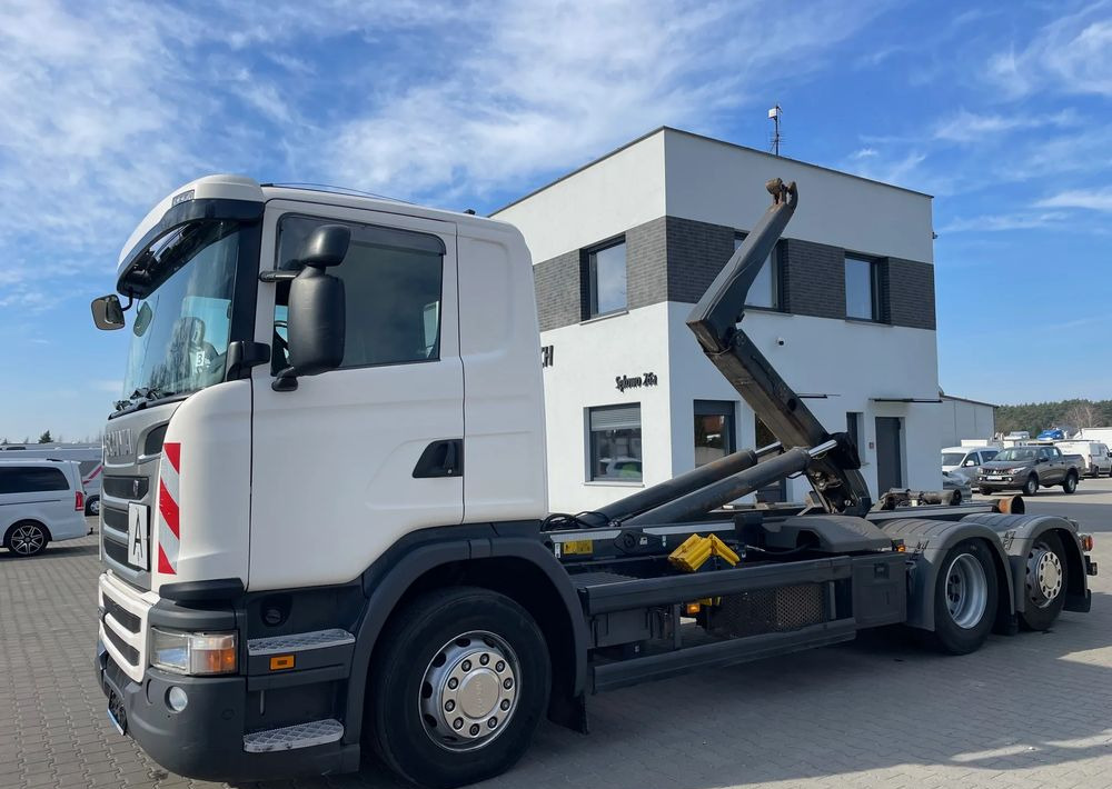 Scania R410 Hakowiec MEILLER RK20 65 - Hákový nosič kontejnerů: obrázek 1 Scania R410 Hakowiec MEILLER RK20 65 - Hákový nosič kontejnerů: obrázek 1
