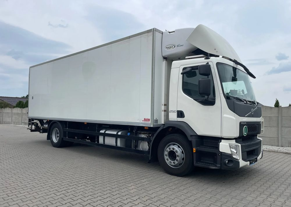 Volvo FE 18.250 Chłodnia! EURO 6! - Chladírenský nákladní automobil: obrázek 4 Volvo FE 18.250 Chłodnia! EURO 6! - Chladírenský nákladní automobil: obrázek 4