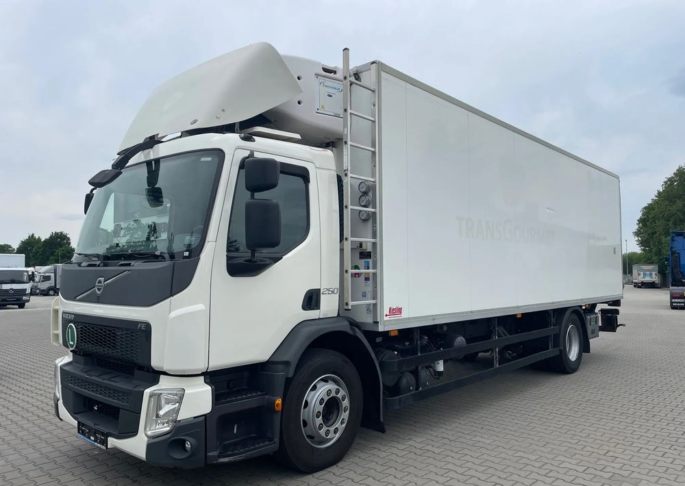 Volvo FE 18.250 Chłodnia! EURO 6! - Chladírenský nákladní automobil: obrázek 2 Volvo FE 18.250 Chłodnia! EURO 6! - Chladírenský nákladní automobil: obrázek 2