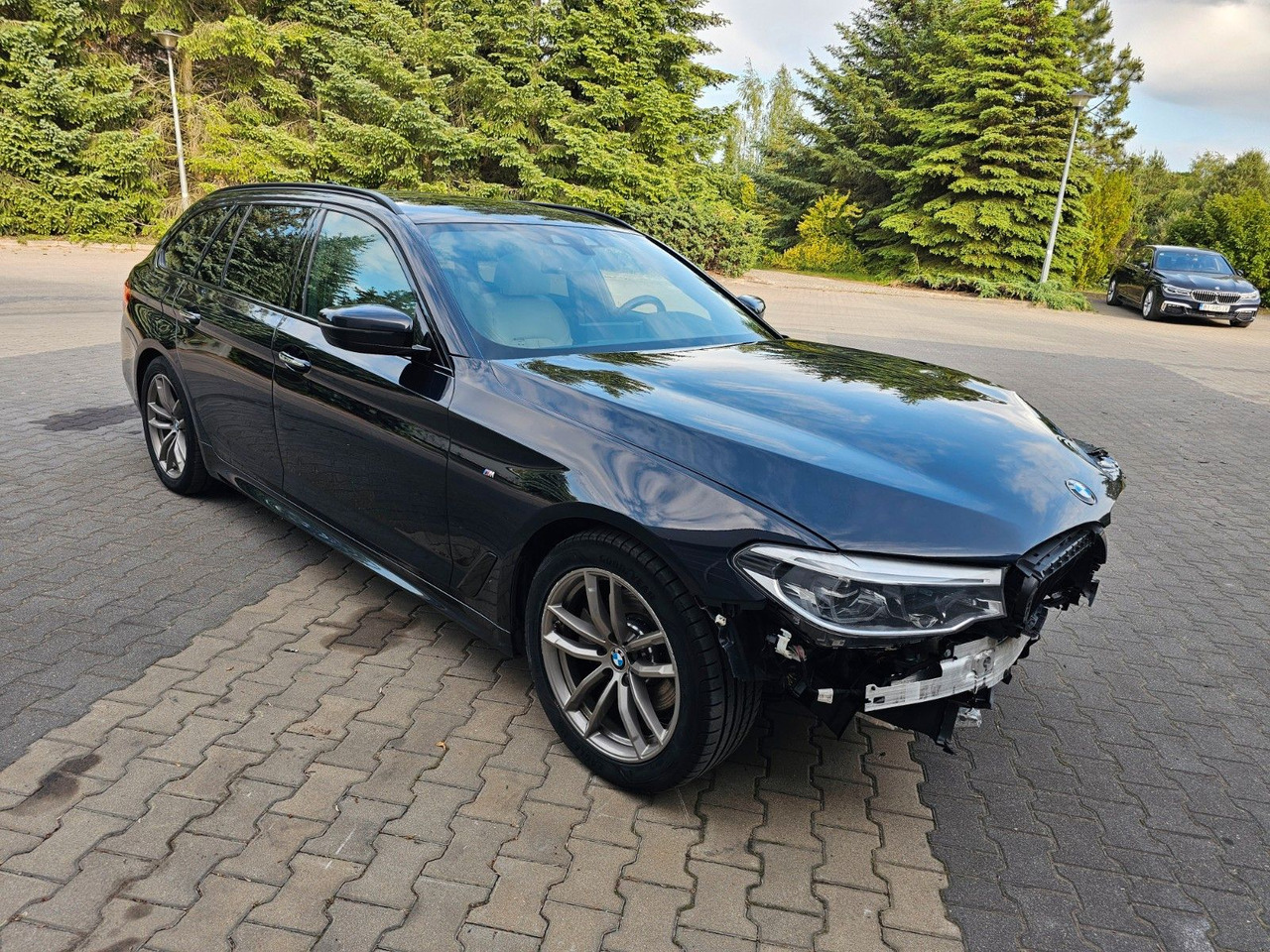 BMW 520 d M Packet Luftsitze Harman-K TOP Ausstatt. - Osobní auto: obrázek 1 BMW 520 d M Packet Luftsitze Harman-K TOP Ausstatt. - Osobní auto: obrázek 1