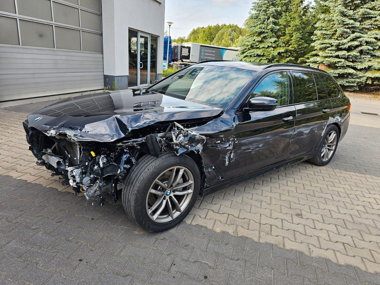 BMW 520 d M Packet Luftsitze Harman-K TOP Ausstatt. - Osobní auto: obrázek 2 BMW 520 d M Packet Luftsitze Harman-K TOP Ausstatt. - Osobní auto: obrázek 2