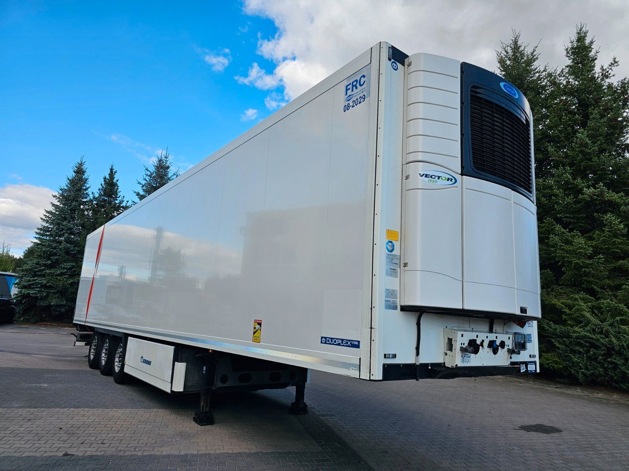 Krone SDR 27 39.0T CARRIER VECTOR 1550 Nur 1800mth - Chladírenský návěs: obrázek 1 Krone SDR 27 39.0T CARRIER VECTOR 1550 Nur 1800mth - Chladírenský návěs: obrázek 1