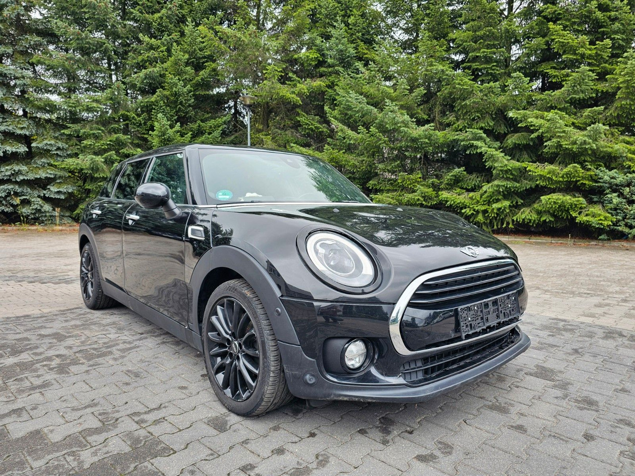 MINI Cooper D Clubman Automatik Harman/Kardon - Kombi: obrázek 2 MINI Cooper D Clubman Automatik Harman/Kardon - Kombi: obrázek 2