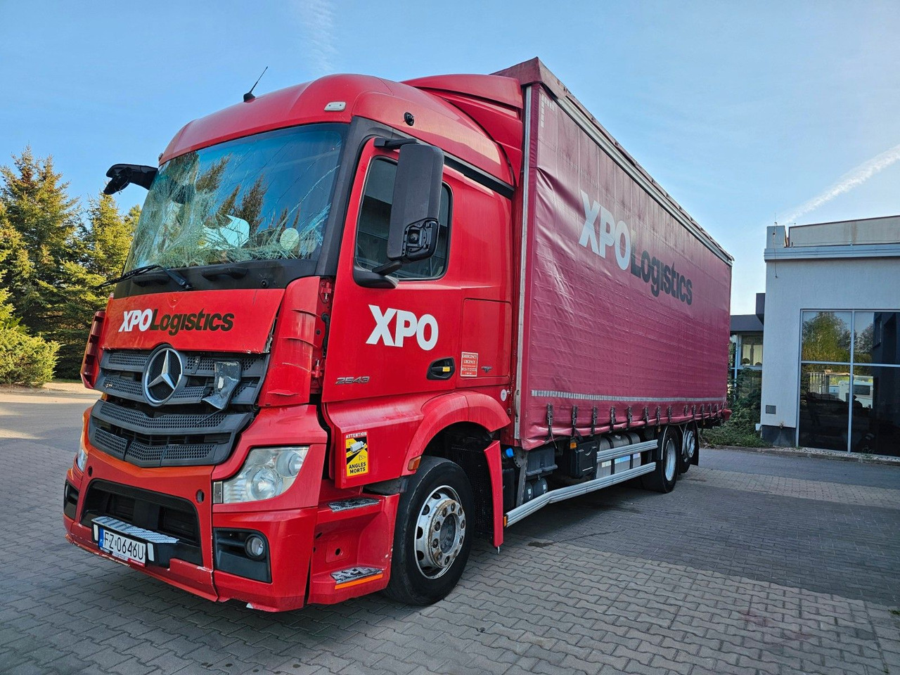 Mercedes-Benz 2543 ACTROS 6x2 JUMBO 8,2 Erhöhtes Dach Edscha - Plachtový nákladní auto: obrázek 1 Mercedes-Benz 2543 ACTROS 6x2 JUMBO 8,2 Erhöhtes Dach Edscha - Plachtový nákladní auto: obrázek 1