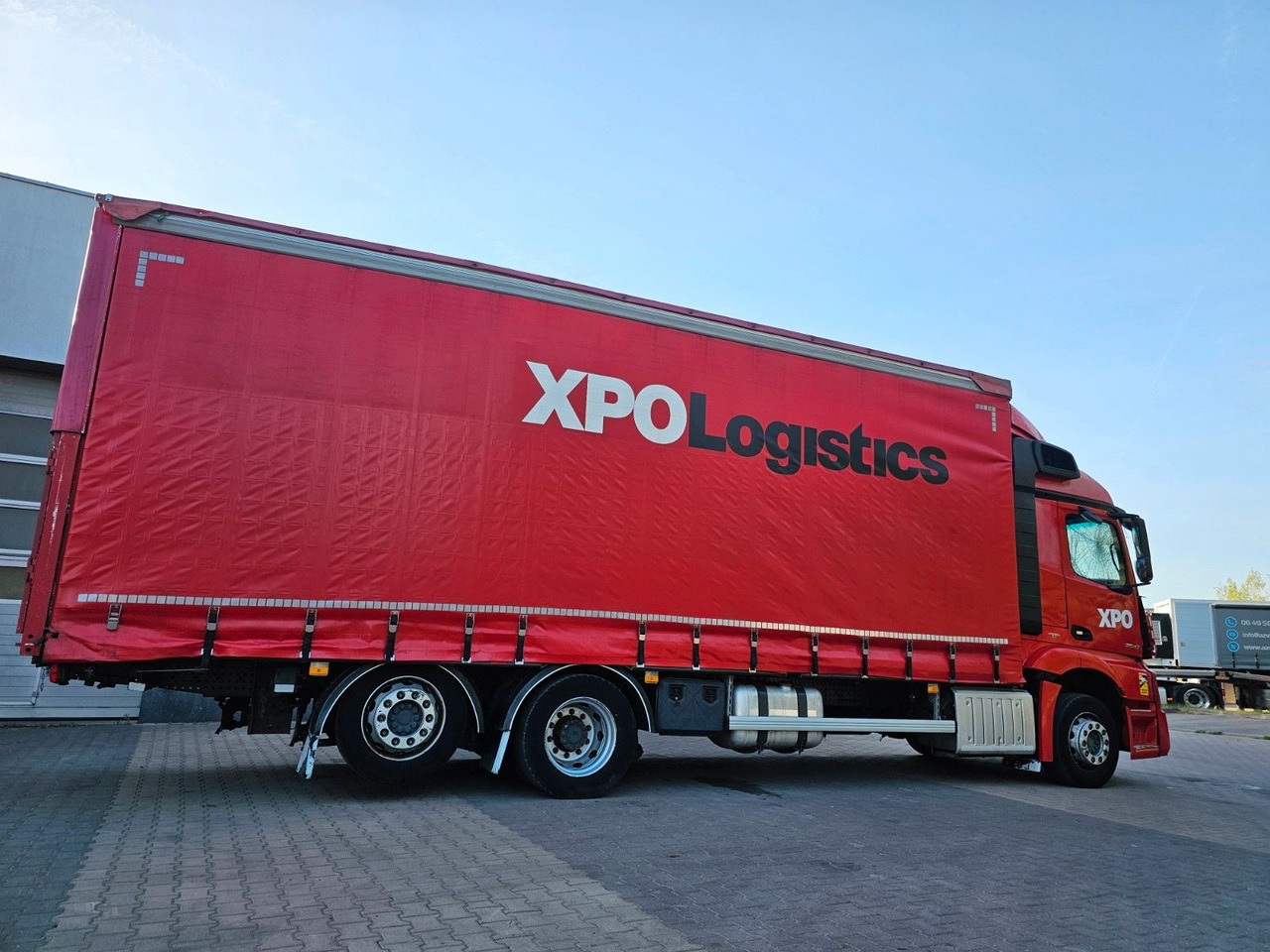 Mercedes-Benz 2543 ACTROS 6x2 JUMBO 8,2 Erhöhtes Dach Edscha - Plachtový nákladní auto: obrázek 4 Mercedes-Benz 2543 ACTROS 6x2 JUMBO 8,2 Erhöhtes Dach Edscha - Plachtový nákladní auto: obrázek 4