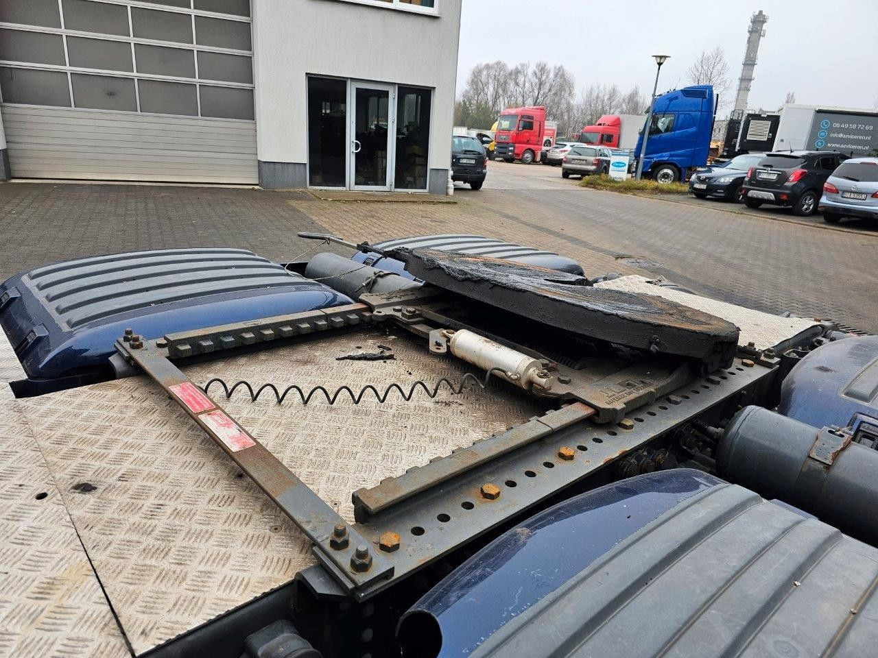 Scania R520 V8 6x2 Lenk/Liftachse Vollaustattung EURO6 - Tahač: obrázek 5 Scania R520 V8 6x2 Lenk/Liftachse Vollaustattung EURO6 - Tahač: obrázek 5