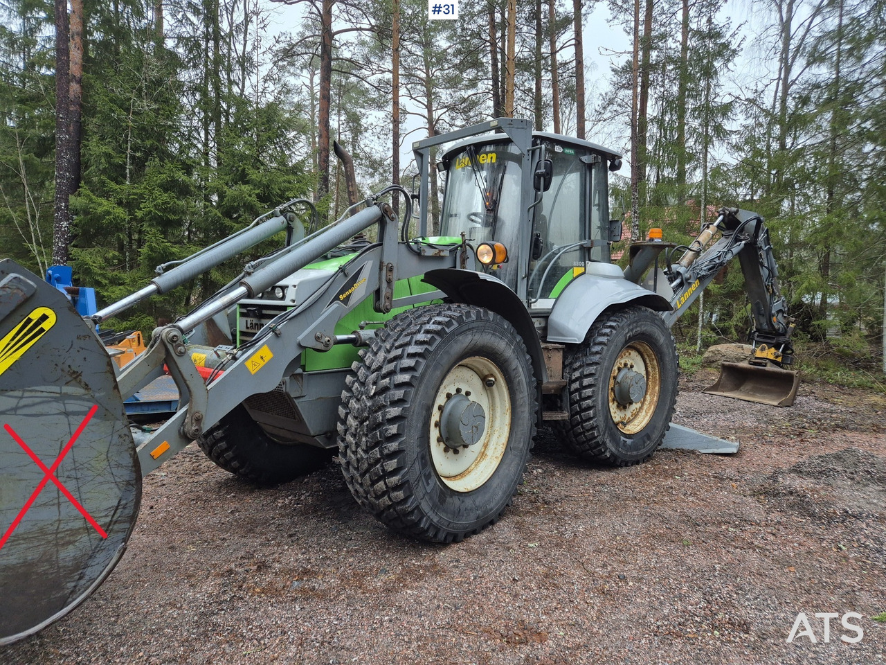 Lännen 8800E Kaivurikuormaaja - Rýpadlo-nakladač: obrázek 1 Lännen 8800E Kaivurikuormaaja - Rýpadlo-nakladač: obrázek 1