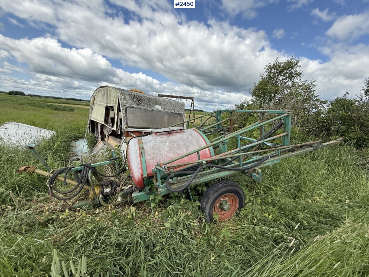 Crop protection sprayer Moteska 900L 12m - Postřikovač: obrázek 1 Crop protection sprayer Moteska 900L 12m - Postřikovač: obrázek 1