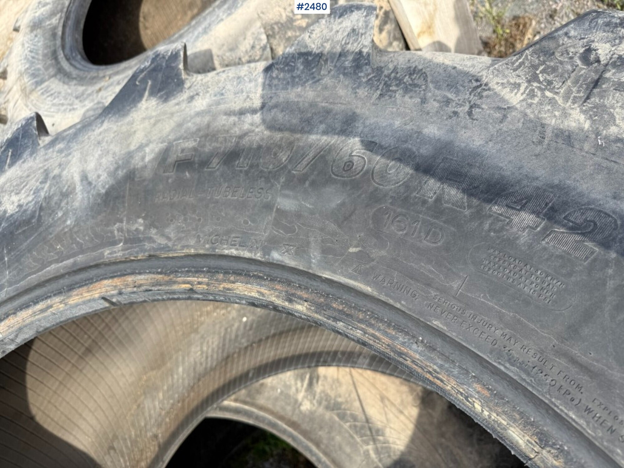 Däck till traktor Michelin fram och bak - Pneumatiky pro Zemědělská technika: obrázek 5 Däck till traktor Michelin fram och bak - Pneumatiky pro Zemědělská technika: obrázek 5