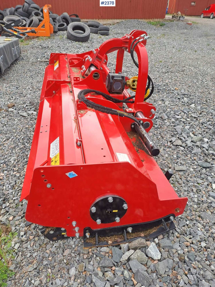 Flail mower KDK300 - Stroj na sklizeň pícnin: obrázek 3 Flail mower KDK300 - Stroj na sklizeň pícnin: obrázek 3
