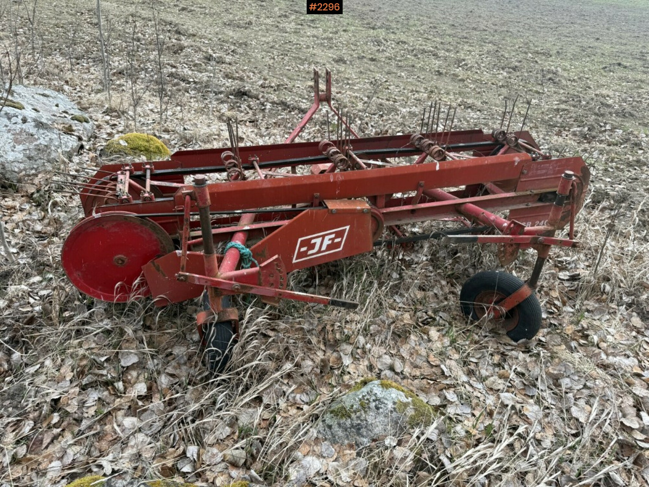 Hay Rake JF HSR 240 - Stroj na sklizeň pícnin: obrázek 5 Hay Rake JF HSR 240 - Stroj na sklizeň pícnin: obrázek 5