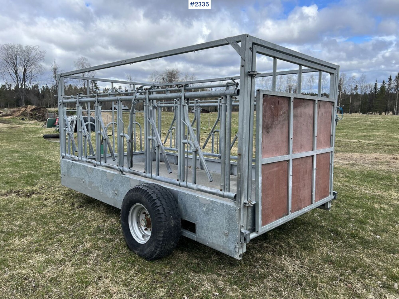 Kellfri Animal transport/feeder wagon - Přívěs na přepravu zvířat: obrázek 5 Kellfri Animal transport/feeder wagon - Přívěs na přepravu zvířat: obrázek 5