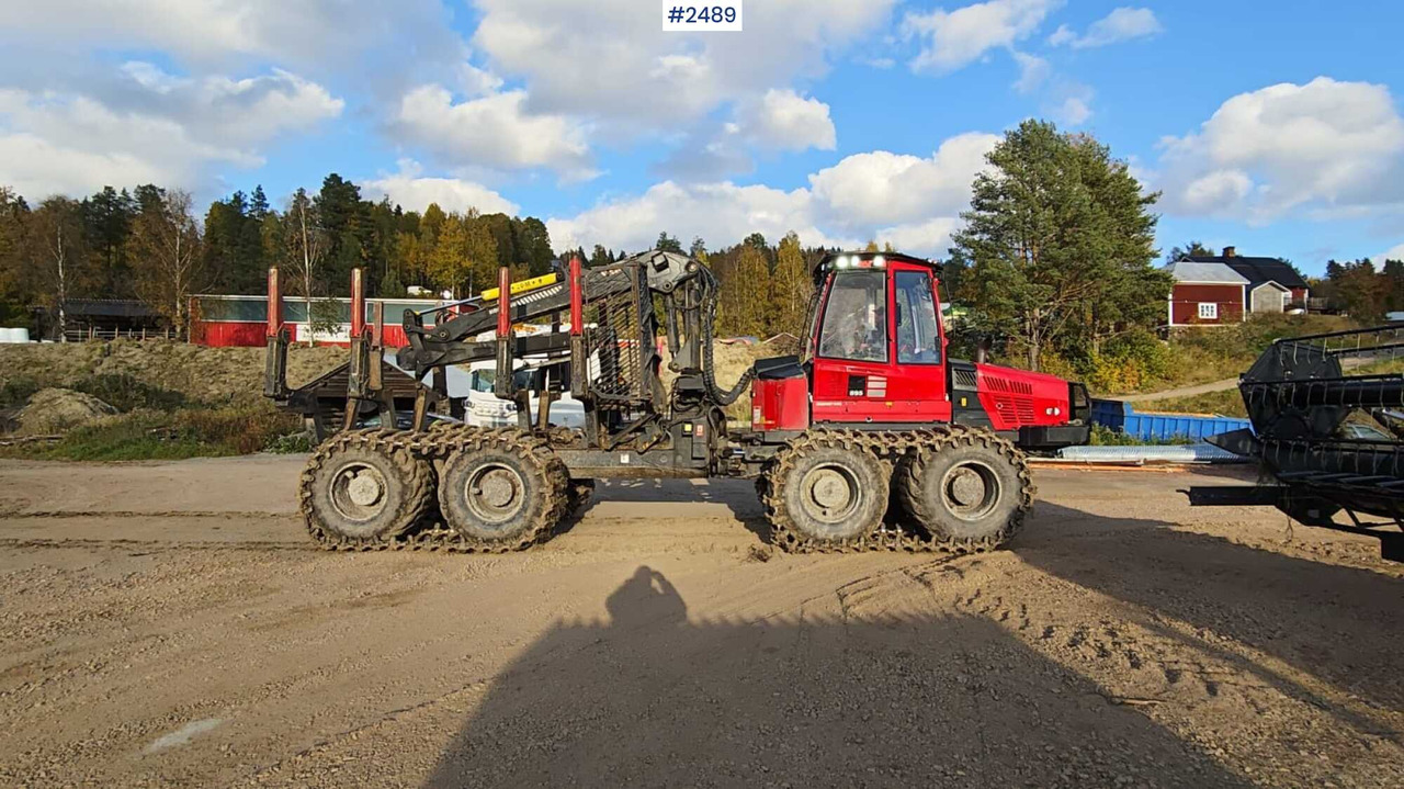 Komatsu 895 Forwarder (VIDEO) - Vyvážecí souprava: obrázek 4 Komatsu 895 Forwarder (VIDEO) - Vyvážecí souprava: obrázek 4