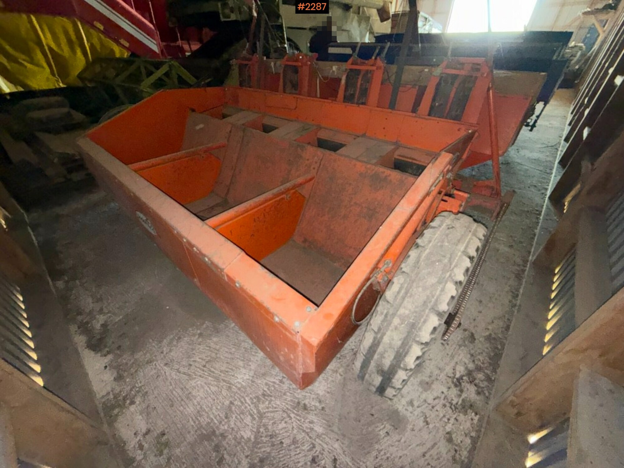 Potato planter Underhaug - Sazeč brambor: obrázek 4 Potato planter Underhaug - Sazeč brambor: obrázek 4