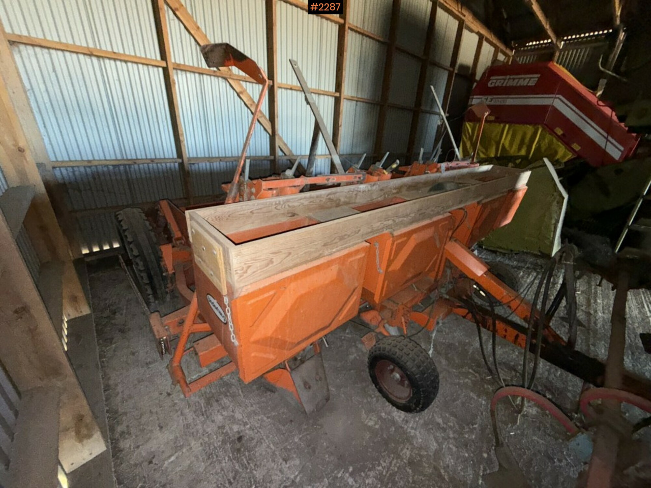 Potato planter Underhaug - Sazeč brambor: obrázek 5 Potato planter Underhaug - Sazeč brambor: obrázek 5