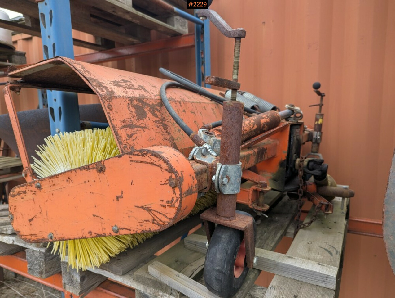 Tractor Holder P60 with multiple implements - Traktor: obrázek 4 Tractor Holder P60 with multiple implements - Traktor: obrázek 4