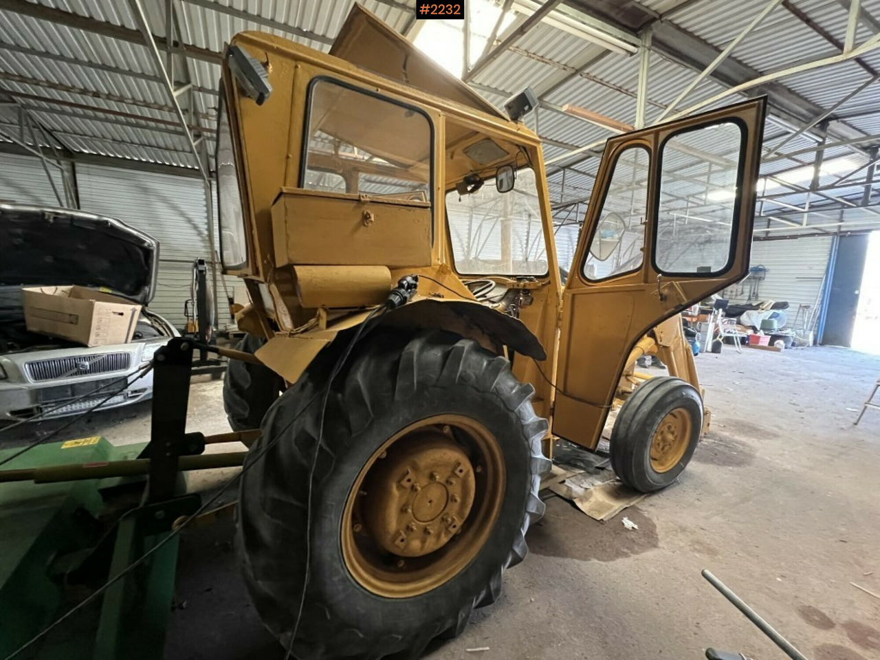 Tractor- MASSEY-FERGUSON 203 - Traktor: obrázek 4 Tractor- MASSEY-FERGUSON 203 - Traktor: obrázek 4
