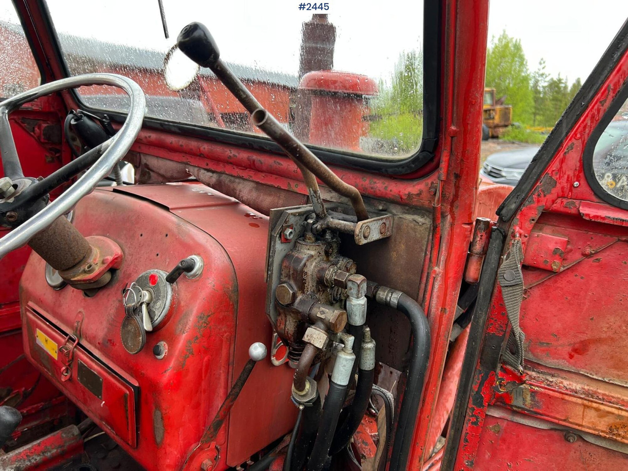 Traktor VALMET 565 Tractor with bucket: obrázek 13