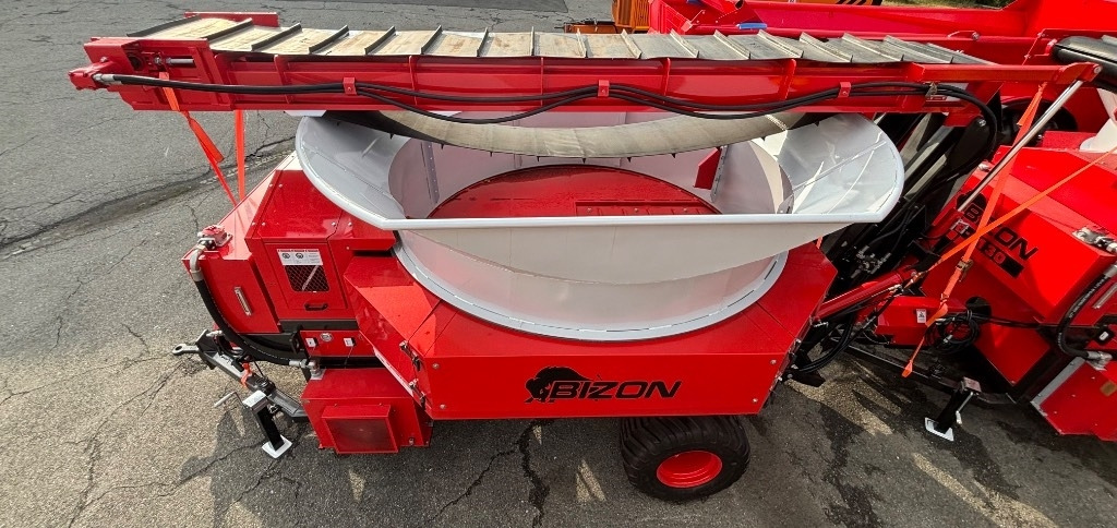 Bizon B-1130 Professional Straw and Biomass Shredder/Gri - Drtič slámy: obrázek 2 Bizon B-1130 Professional Straw and Biomass Shredder/Gri - Drtič slámy: obrázek 2