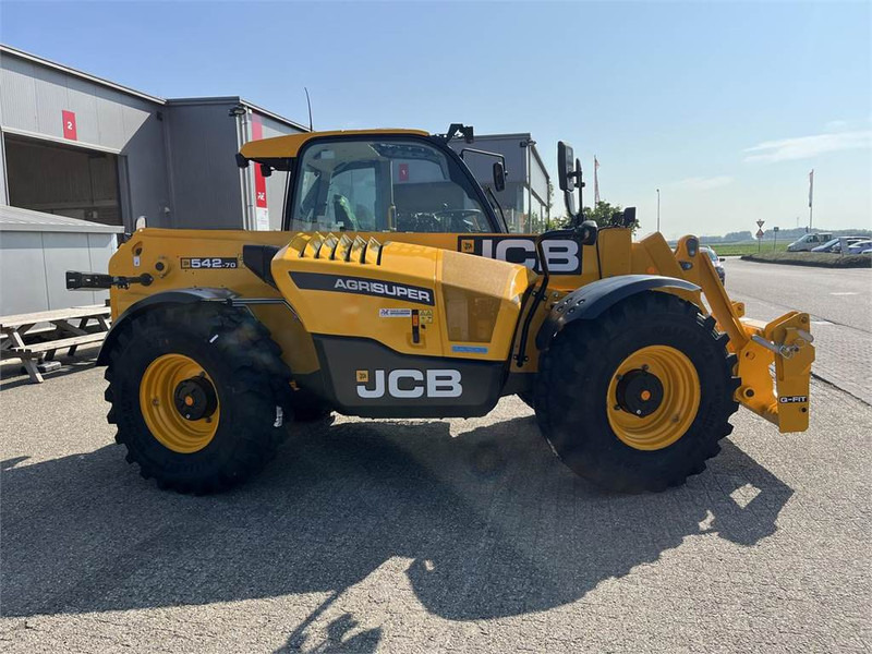 JCB 542-70 AgriSuper DTVT - Teleskopický manipulátor: obrázek 1 JCB 542-70 AgriSuper DTVT - Teleskopický manipulátor: obrázek 1