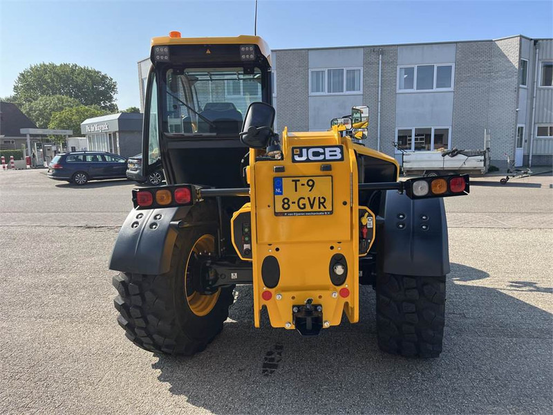 JCB 542-70 AgriSuper DTVT - Teleskopický manipulátor: obrázek 4 JCB 542-70 AgriSuper DTVT - Teleskopický manipulátor: obrázek 4