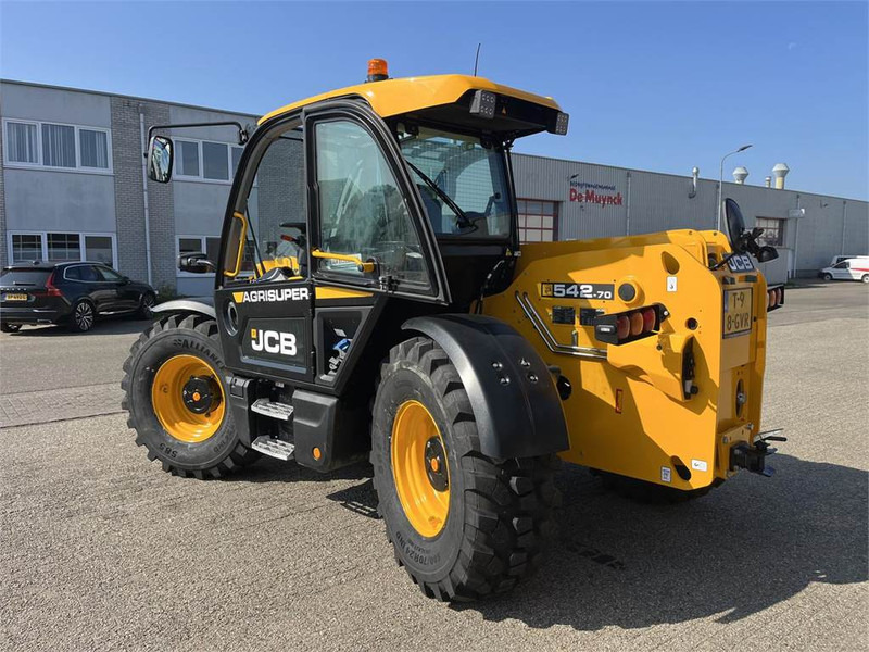 JCB 542-70 AgriSuper DTVT - Teleskopický manipulátor: obrázek 3 JCB 542-70 AgriSuper DTVT - Teleskopický manipulátor: obrázek 3