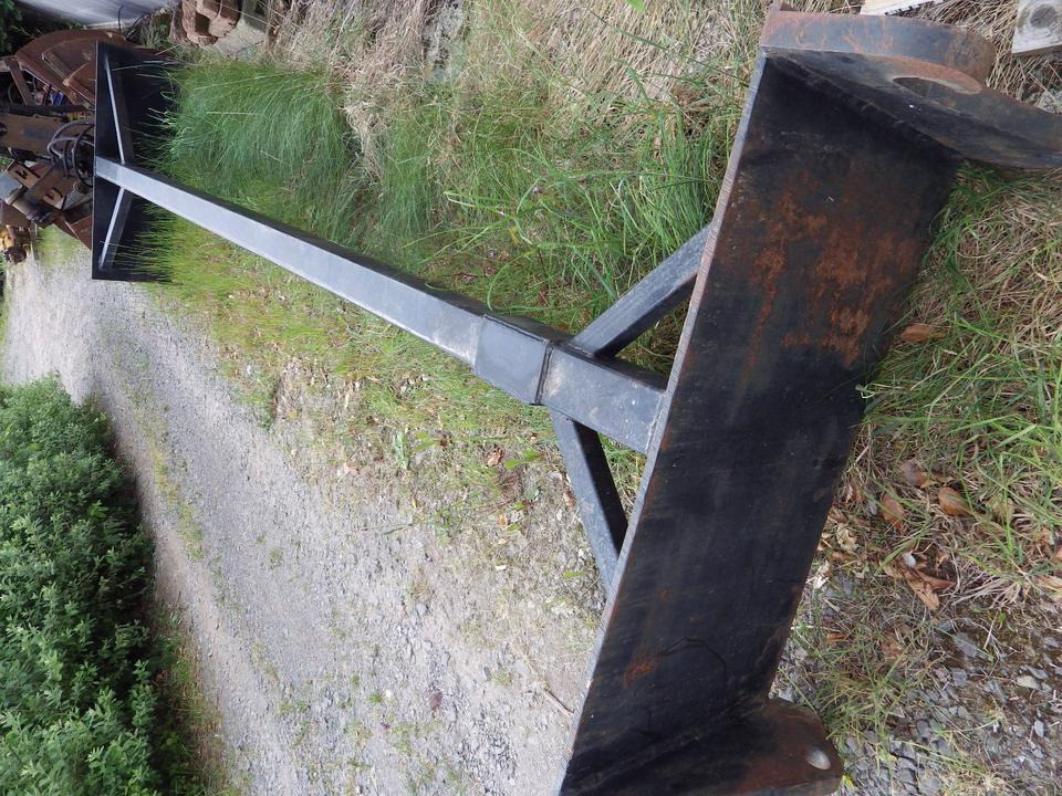 Silokamm Kornschieber Verlängerung an Volvo L30 / Cat 906 908 - Technika na siláž: obrázek 1 Silokamm Kornschieber Verlängerung an Volvo L30 / Cat 906 908 - Technika na siláž: obrázek 1