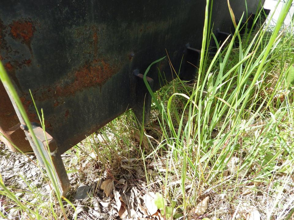 Silokamm Kornschieber Verlängerung an Volvo L30 / Cat 906 908 - Technika na siláž: obrázek 4 Silokamm Kornschieber Verlängerung an Volvo L30 / Cat 906 908 - Technika na siláž: obrázek 4