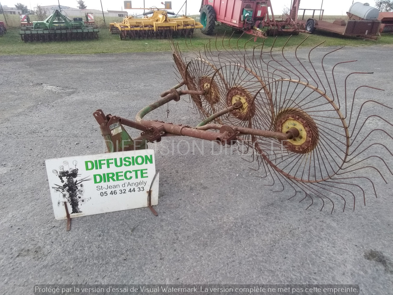 JOHN DEERE ANDAINEUR P 140 - Obraceč/ Shrnovač: obrázek 1 JOHN DEERE ANDAINEUR P 140 - Obraceč/ Shrnovač: obrázek 1